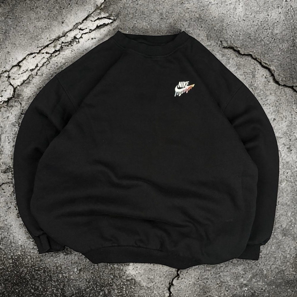 Nike Y2K Black Crewneck Pullover  Sweater